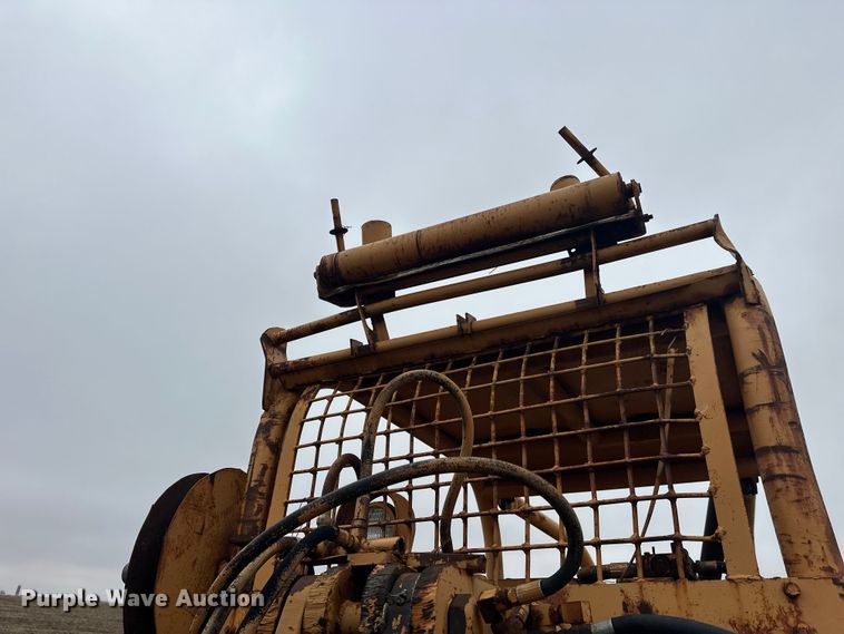 image for item EL0080 1971 International TD15B cable plow