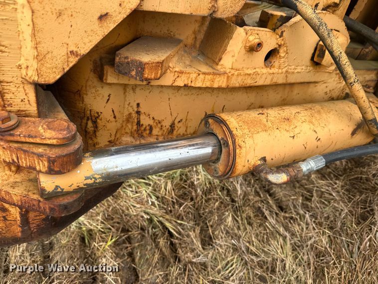 image for item EL0080 1971 International TD15B cable plow