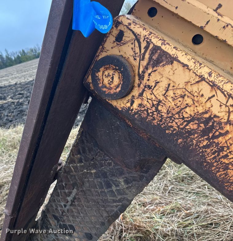 image for item EL0080 1971 International TD15B cable plow