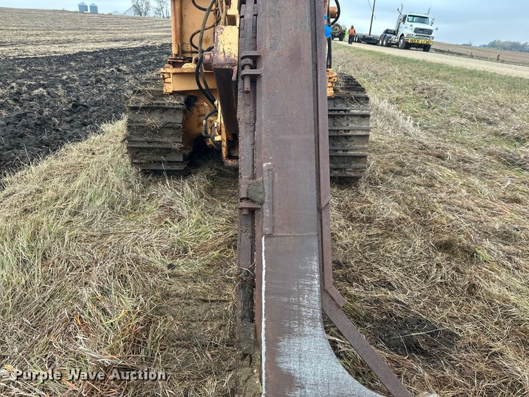 image for item EL0080 1971 International TD15B cable plow