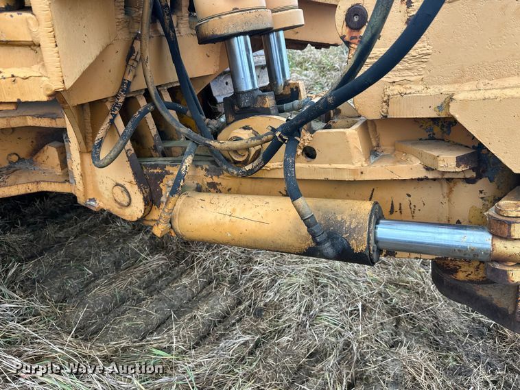 image for item EL0080 1971 International TD15B cable plow