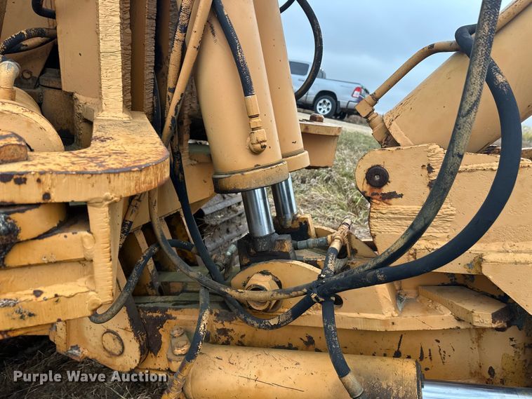 image for item EL0080 1971 International TD15B cable plow