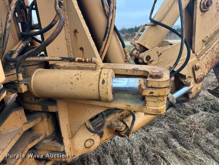 image for item EL0080 1971 International TD15B cable plow