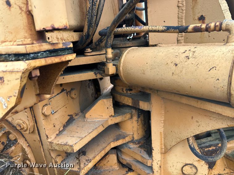 image for item EL0080 1971 International TD15B cable plow