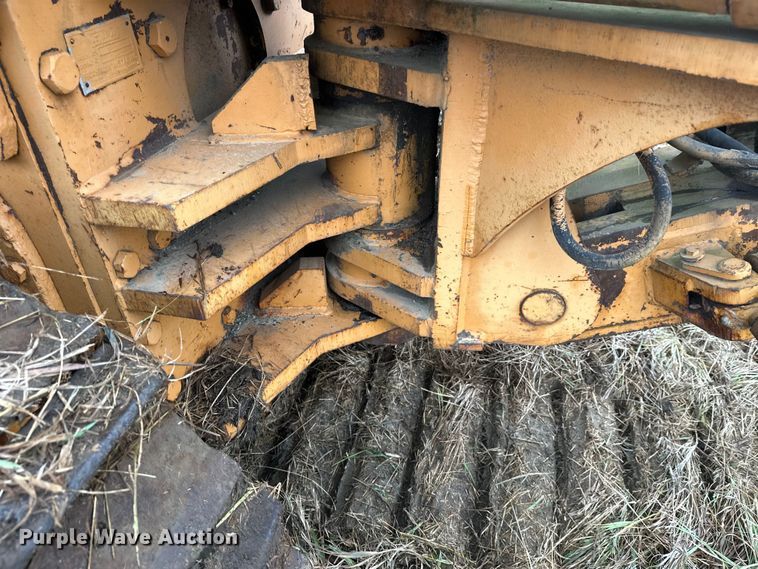 image for item EL0080 1971 International TD15B cable plow
