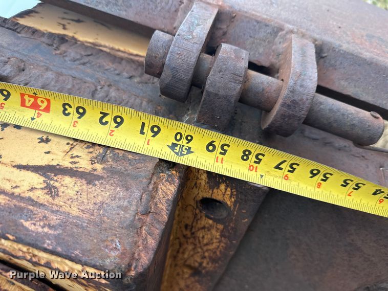 image for item EL0080 1971 International TD15B cable plow