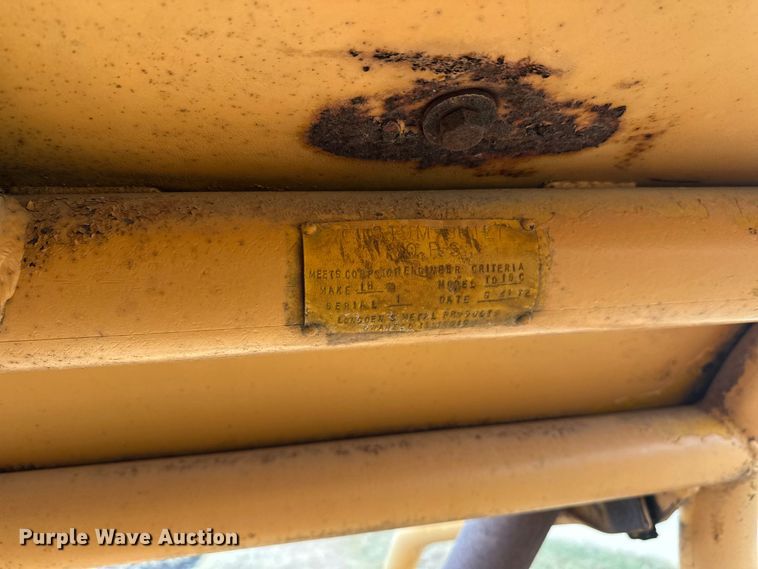 image for item EL0080 1971 International TD15B cable plow