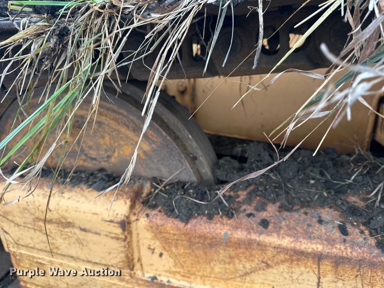 image for item EL0080 1971 International TD15B cable plow