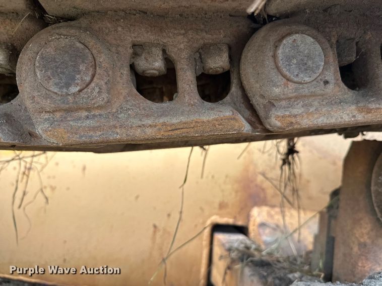 image for item EL0080 1971 International TD15B cable plow