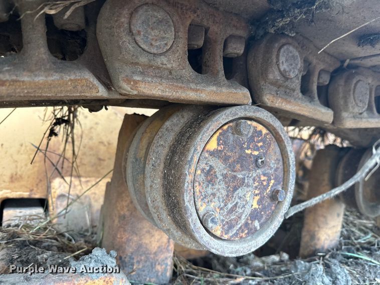 image for item EL0080 1971 International TD15B cable plow