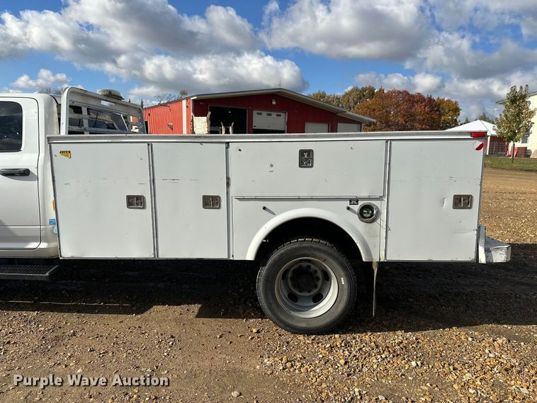 image for item EL0081 2015 RAM 5500 Crew Cab utility / service truck