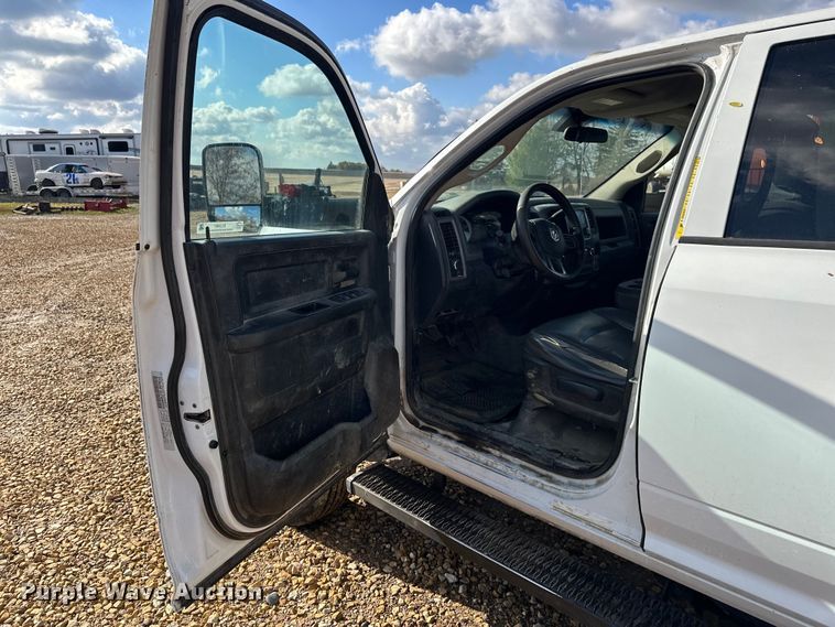 image for item EL0081 2015 RAM 5500 Crew Cab utility / service truck