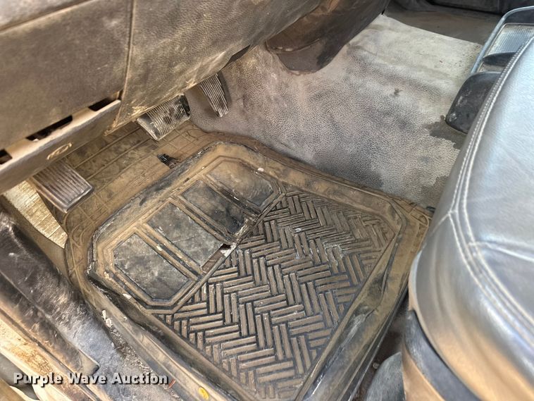 image for item EL0081 2015 RAM 5500 Crew Cab utility / service truck