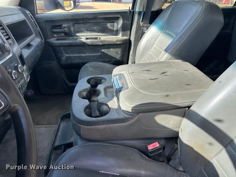 image for item EL0081 2015 RAM 5500 Crew Cab utility / service truck