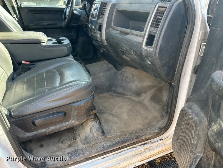 image for item EL0081 2015 RAM 5500 Crew Cab utility / service truck