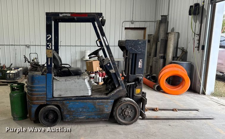 image for item EM2414 Komatsu FG25ST-11 forklift