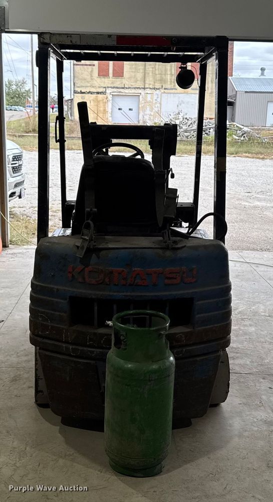 image for item EM2414 Komatsu FG25ST-11 forklift