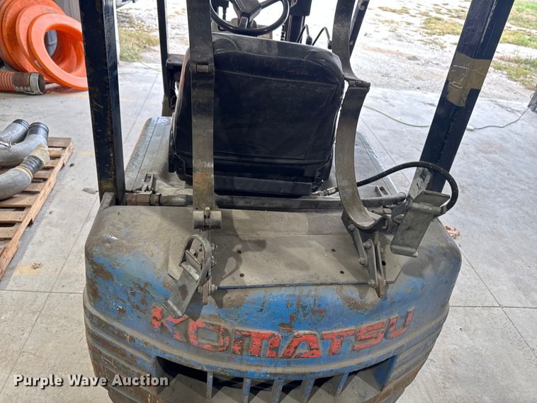 image for item EM2414 Komatsu FG25ST-11 forklift