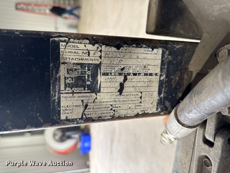 image for item EM2414 Komatsu FG25ST-11 forklift