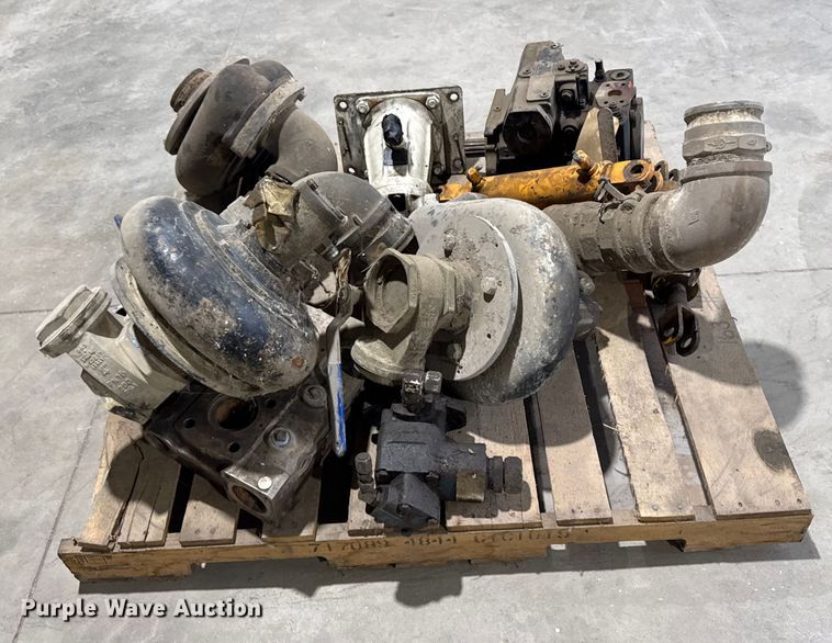 image for item EM2417 Assorted parts