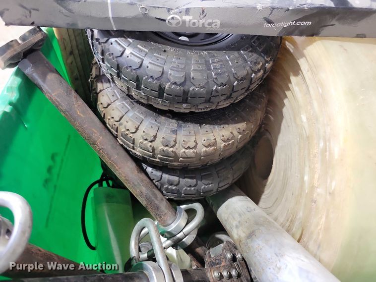 image for item EM2418 Assorted tools