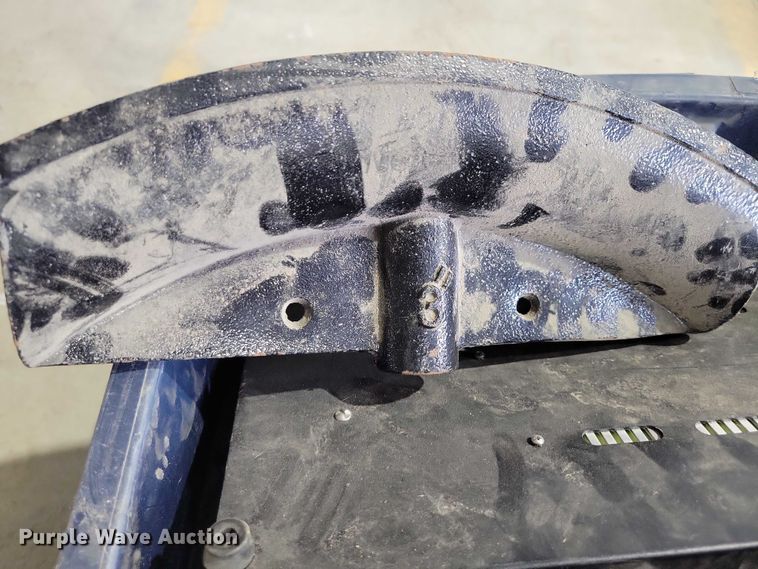 image for item EM2418 Assorted tools