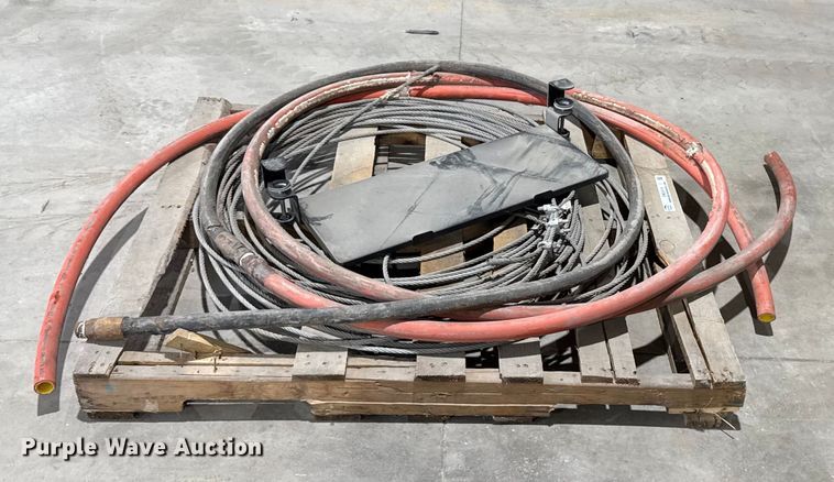 image for item EM2419 Assorted hoses and cables