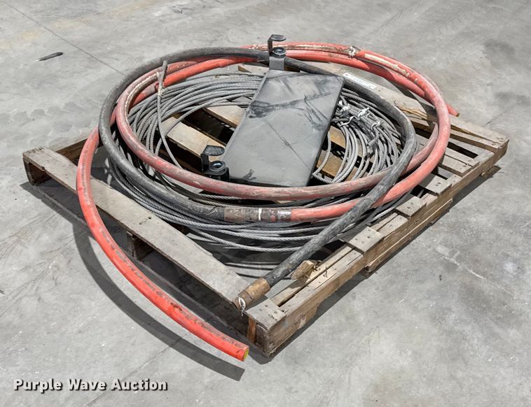 image for item EM2419 Assorted hoses and cables