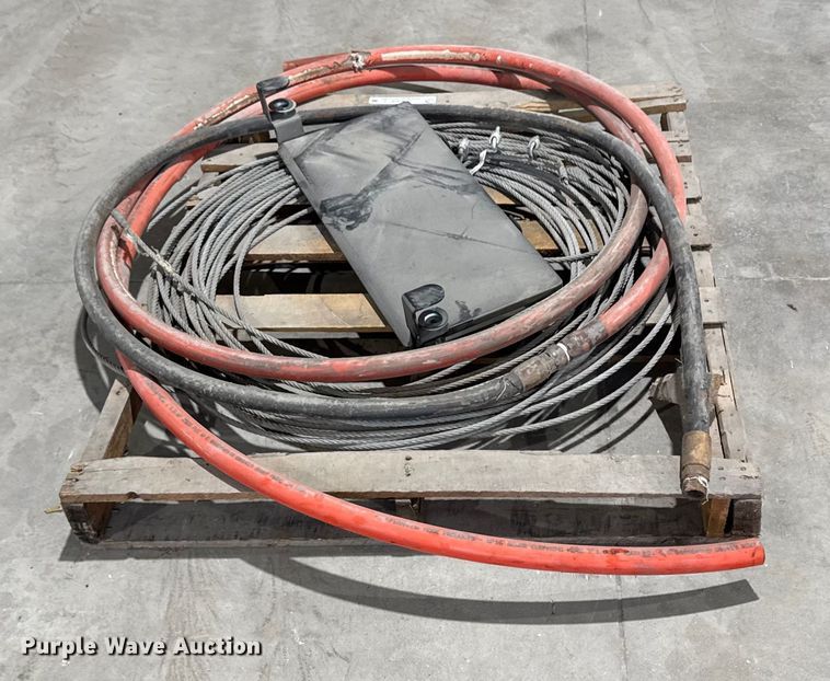 image for item EM2419 Assorted hoses and cables