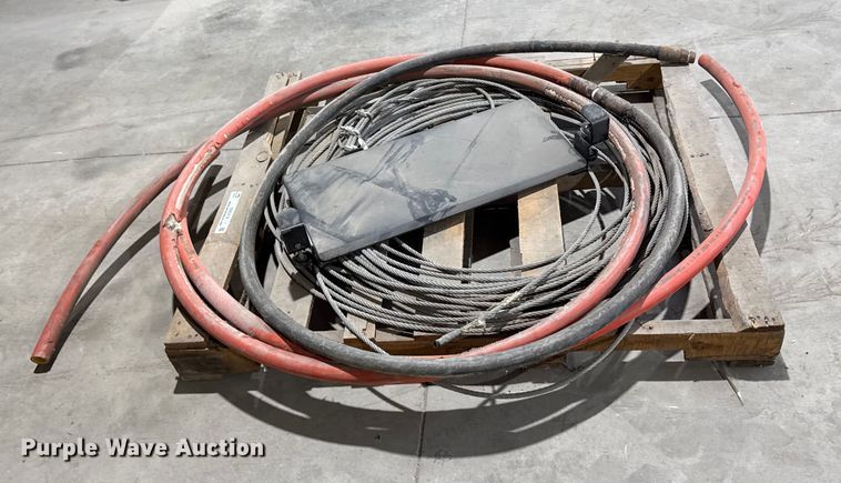 image for item EM2419 Assorted hoses and cables