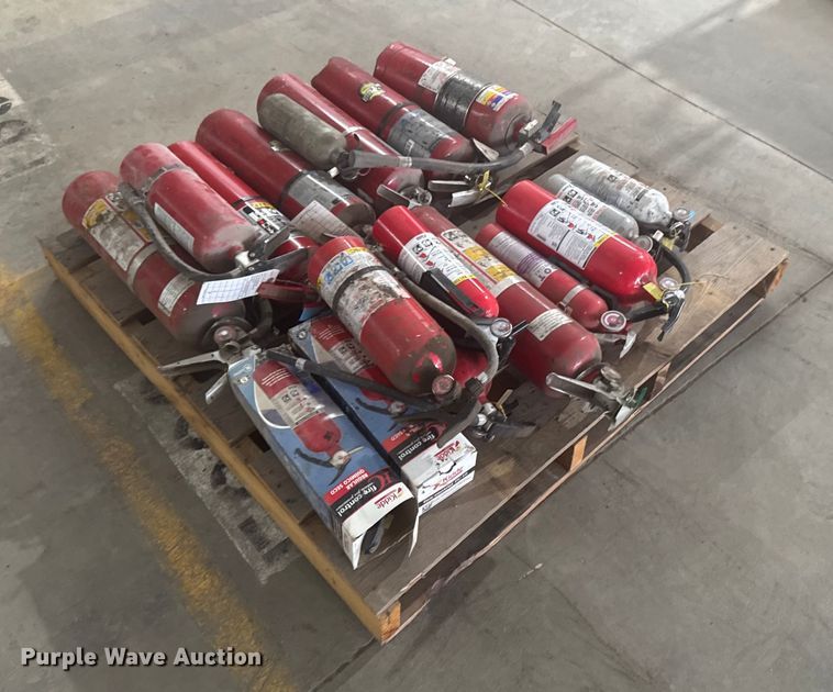 image for item EM2421 Approximately 17 fire extinguishers