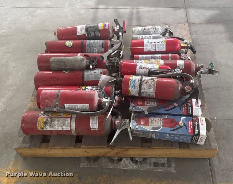 image for item EM2421 Approximately 17 fire extinguishers