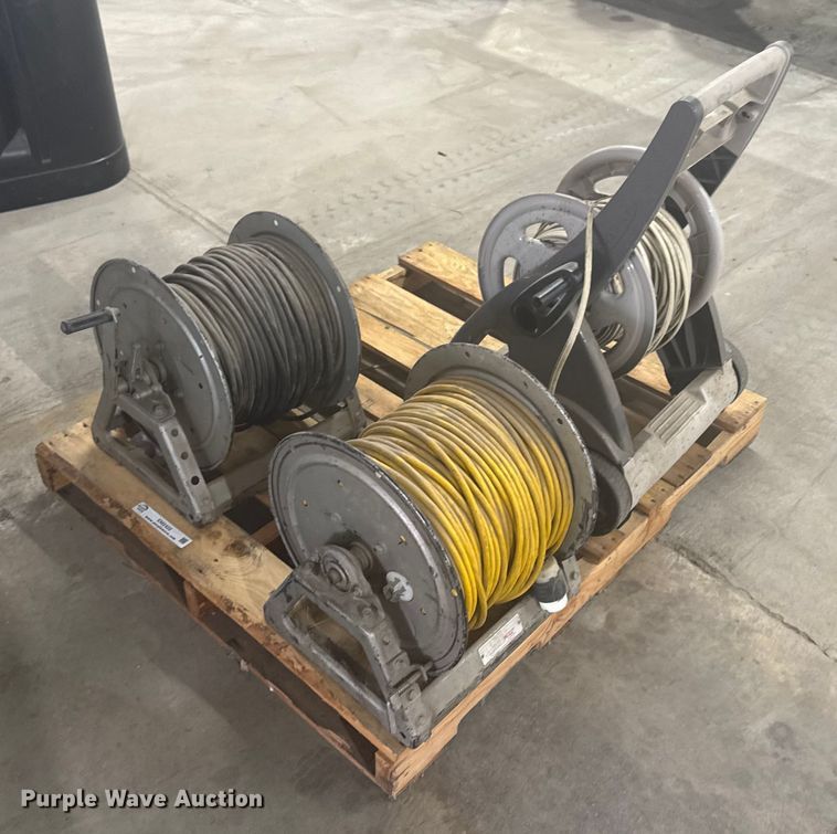 image for item EM2422 (3) electric cord reels