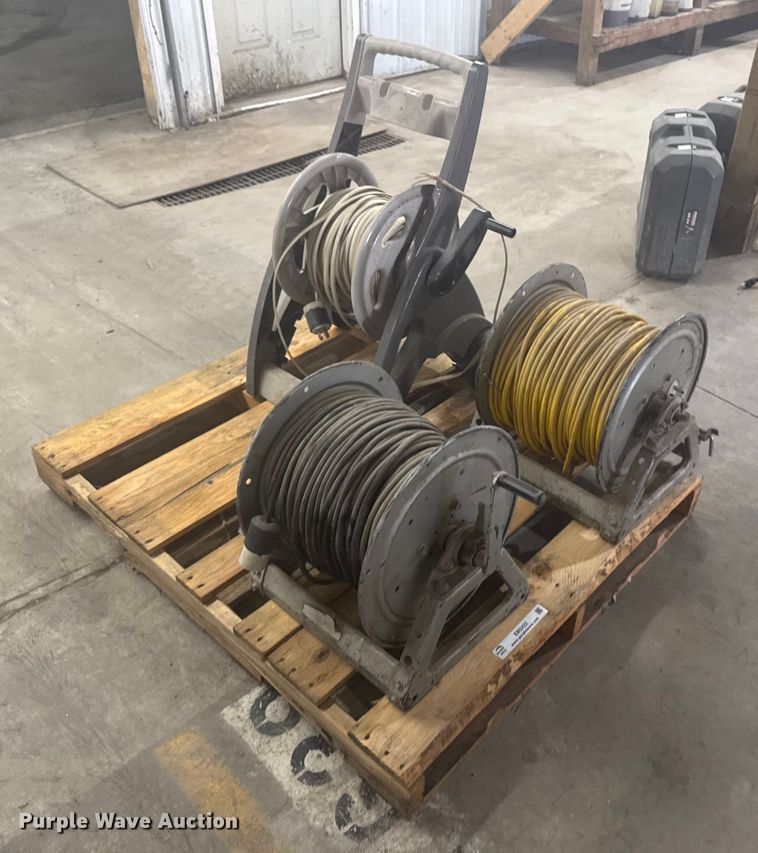 image for item EM2422 (3) electric cord reels
