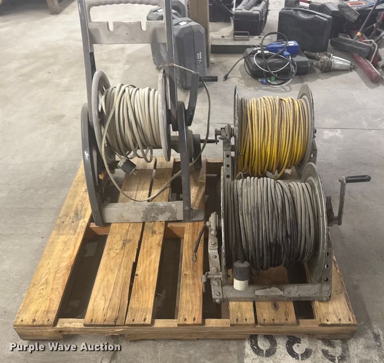 image for item EM2422 (3) electric cord reels