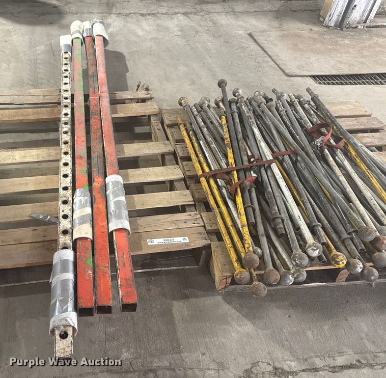 image for item EM2423 Spool stands