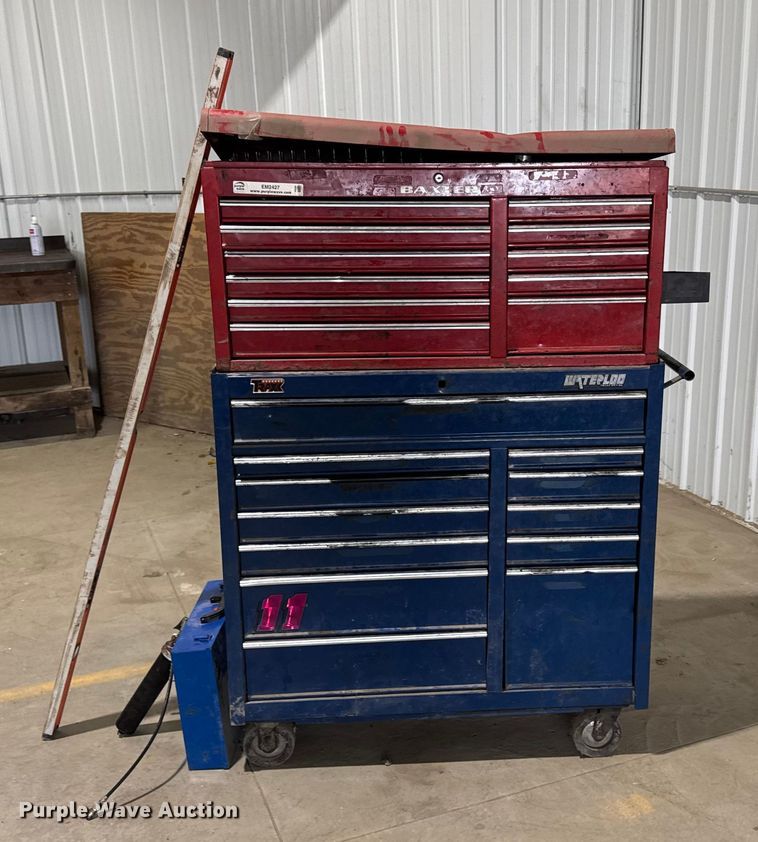 image for item EM2427 Assorted tools