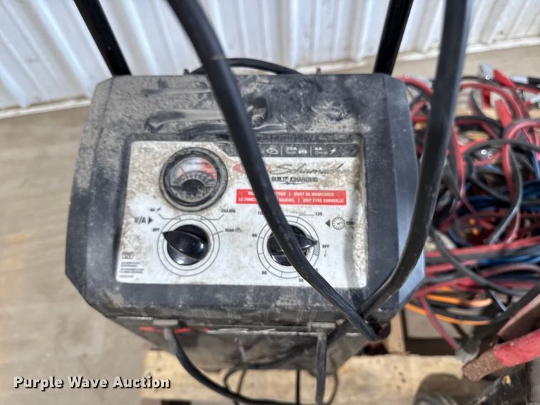 image for item EM2428 Assorted tools