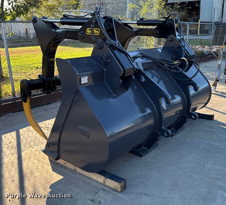 image for item EM2445 JRB Komatsu WA250-6 wheel loader grapple bucket