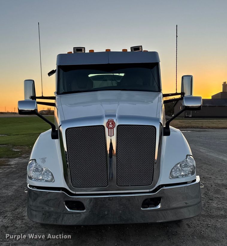 CAMIóN 2016 KENWORTH