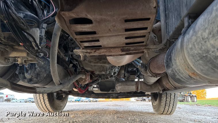 image for item EM2450 2016 Kenworth T680 semi truck