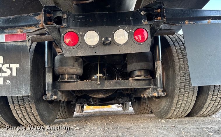 image for item EM2450 2016 Kenworth T680 semi truck