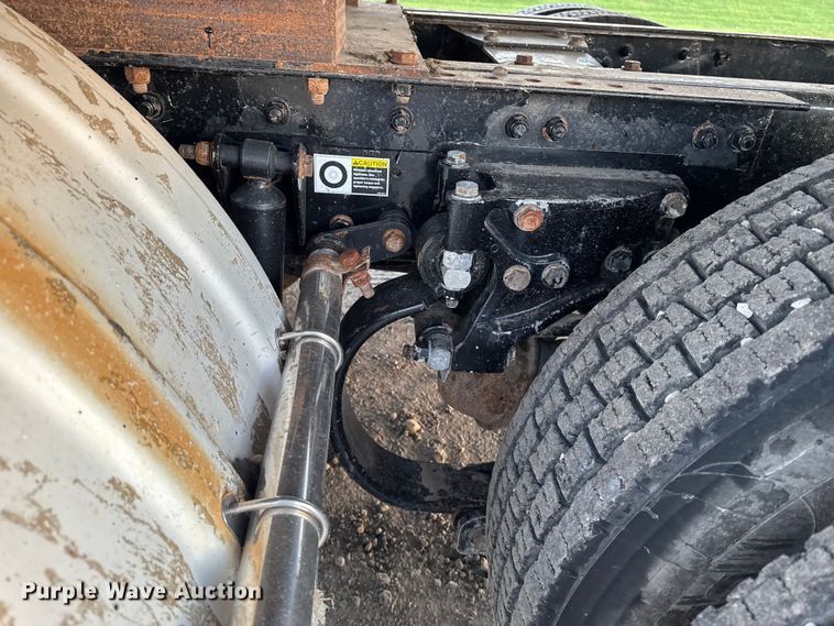 image for item EM2450 2016 Kenworth T680 semi truck