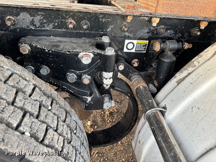 image for item EM2450 2016 Kenworth T680 semi truck