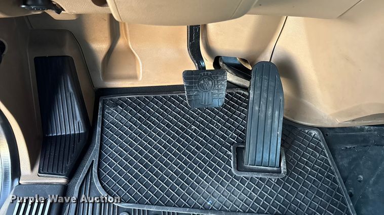 image for item EM2450 2016 Kenworth T680 semi truck