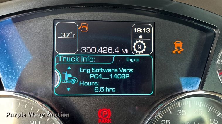 image for item EM2450 2016 Kenworth T680 semi truck