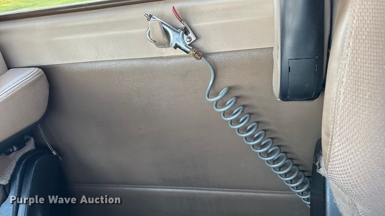 image for item EM2450 2016 Kenworth T680 semi truck