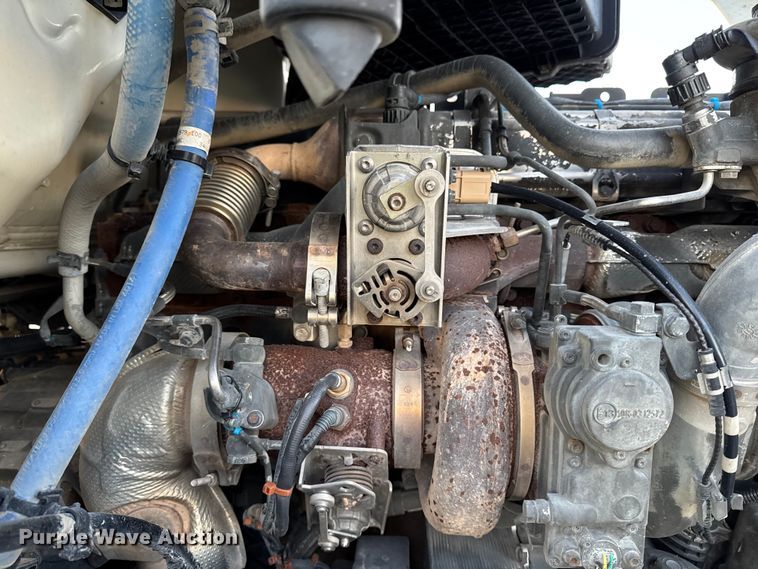 image for item EM2450 2016 Kenworth T680 semi truck