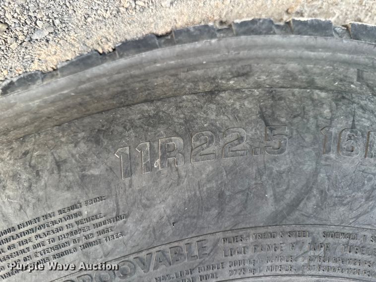 image for item EM2450 2016 Kenworth T680 semi truck