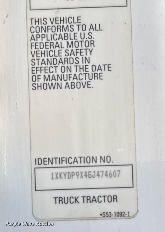 image for item EM2450 2016 Kenworth T680 semi truck